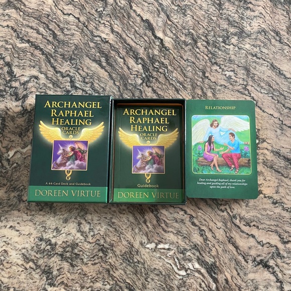 Archangel Raphael Healing Oracle Cards - Picture 3 of 3